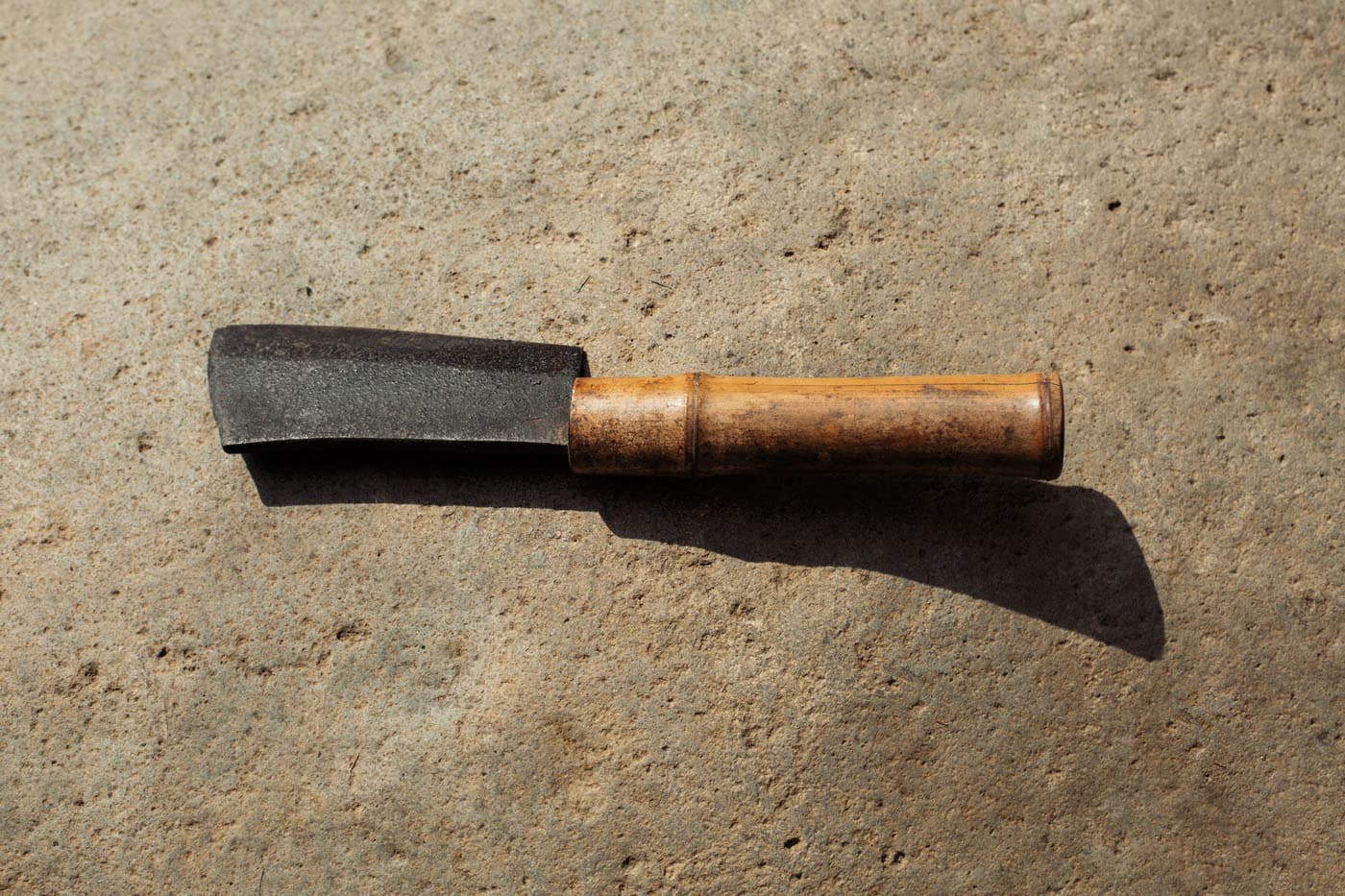 Coconut knife with bamboo handle